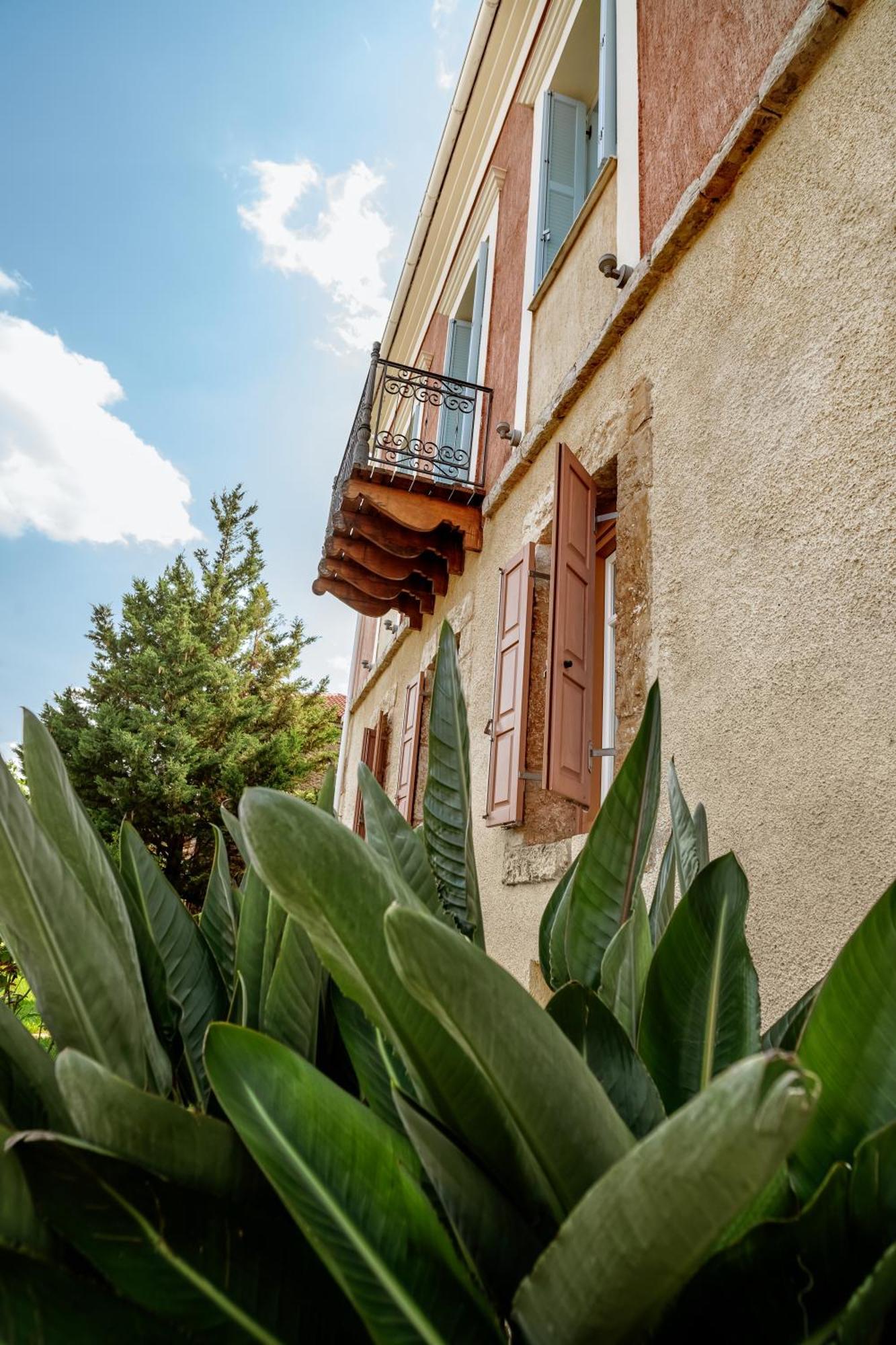 Hotel Archontiko Parnassus Dadi Amfikleia Exterior foto